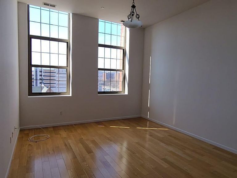 175 Broadway Paterson, NJ, 07505 Apartments for Rent Zillow