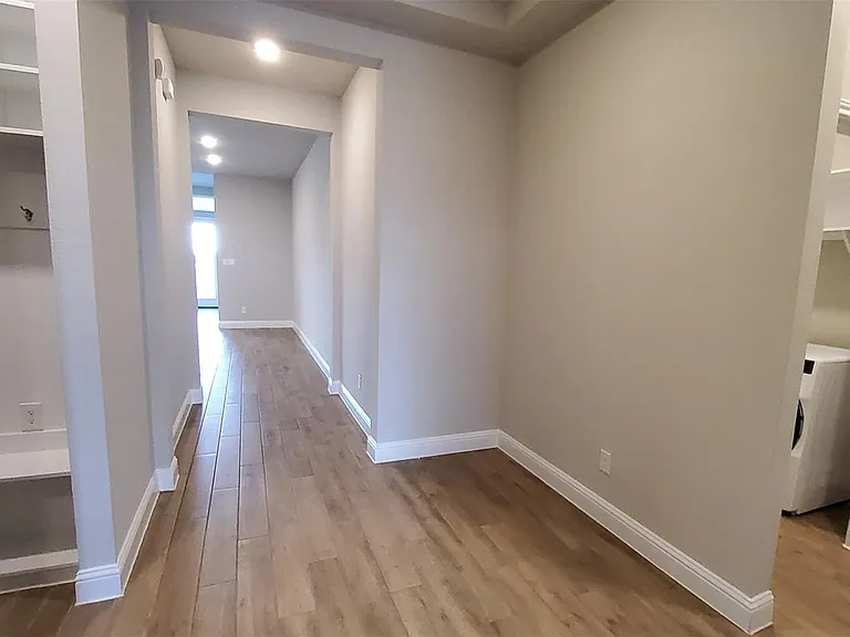 2106 Grapewood Ln — Photo 6
