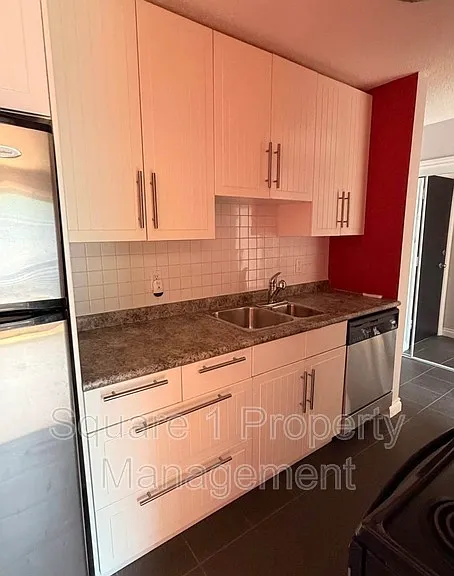 10255 117th St NW #19 — Photo 1
