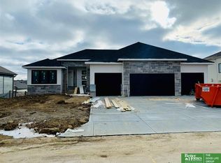 18401 Burdette St, Elkhorn, NE 68022