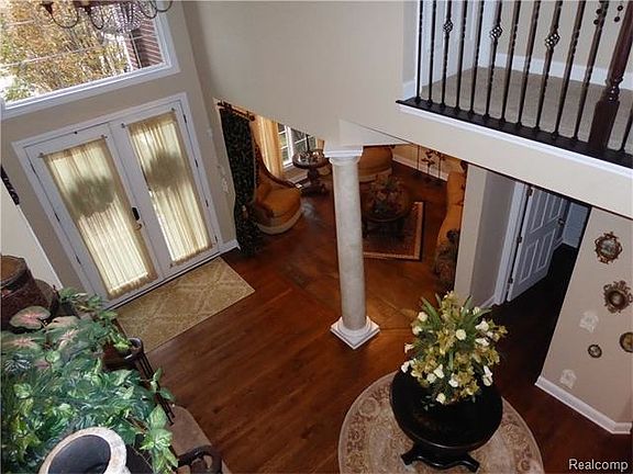 5th image of 5555 Hampshire Dr