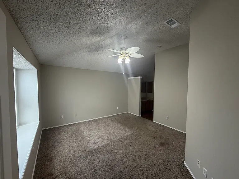 505 Valley Mills Dr — Photo 3