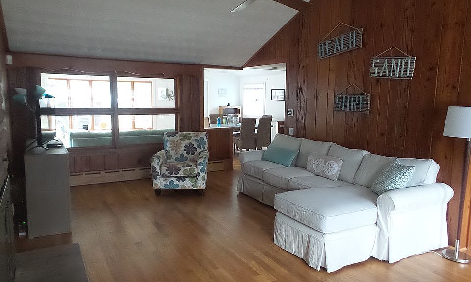 126 Loring Ave, West Dennis, MA 02670 Zillow