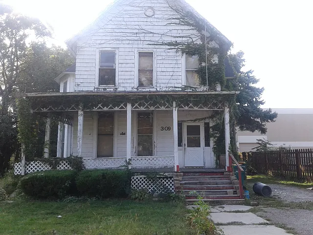 309 Union St photo 1