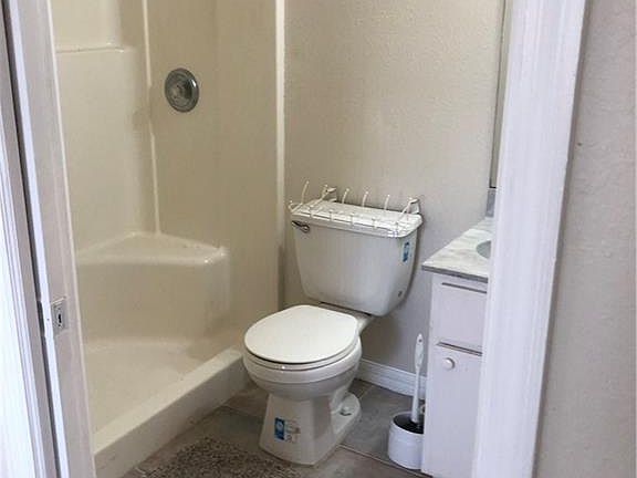2nd image of 903 Cortez Ave