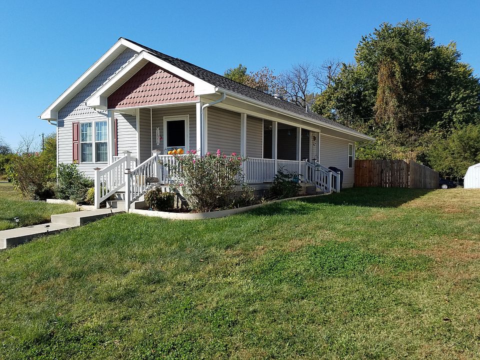 1st image of 1821 Shadewood Ave