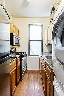 Rented by Brown Harris Stevens | media 4