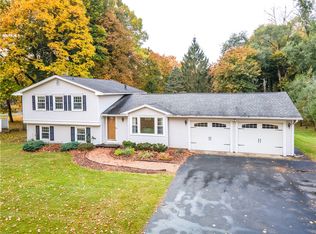 1885 Jackson Rd, Penfield, NY 14526
