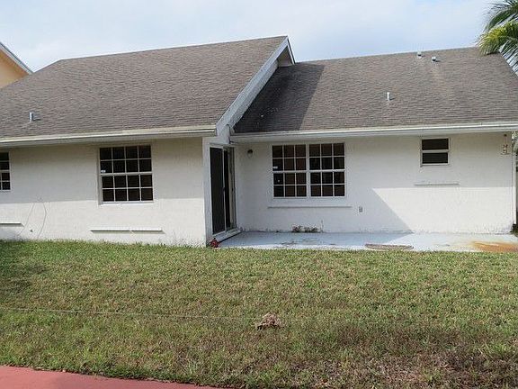 5th image of 541 NW 207th Ter