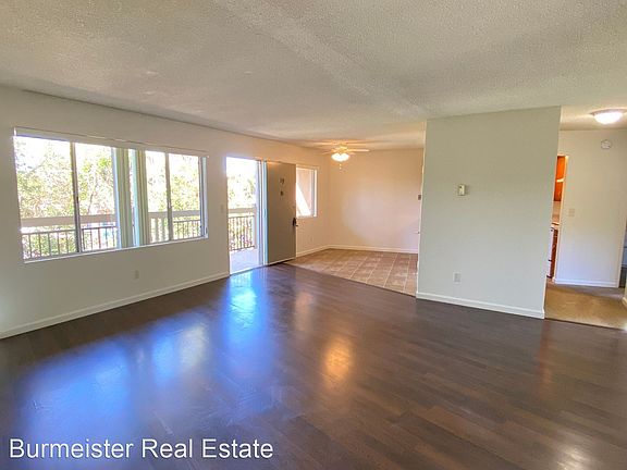 3rd image of 1025 Meadow Lake Dr APT 19