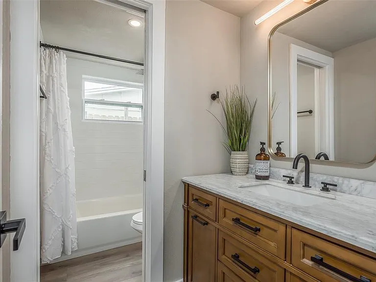 4036 Sunray Dr — Photo 21