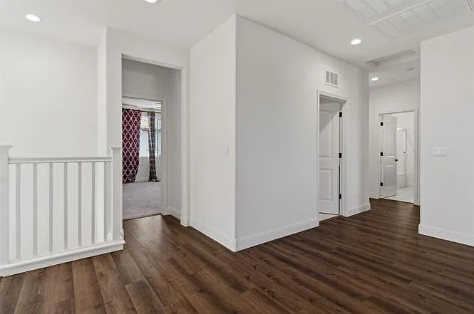 510 E Albertina Ave — Photo 32