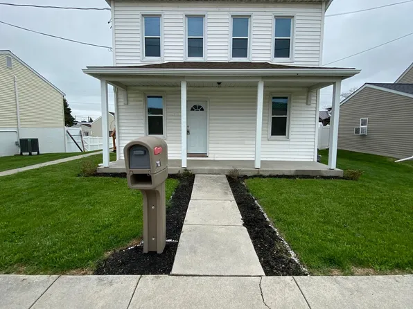 712 Linden Ave #A, Hanover, PA 17331