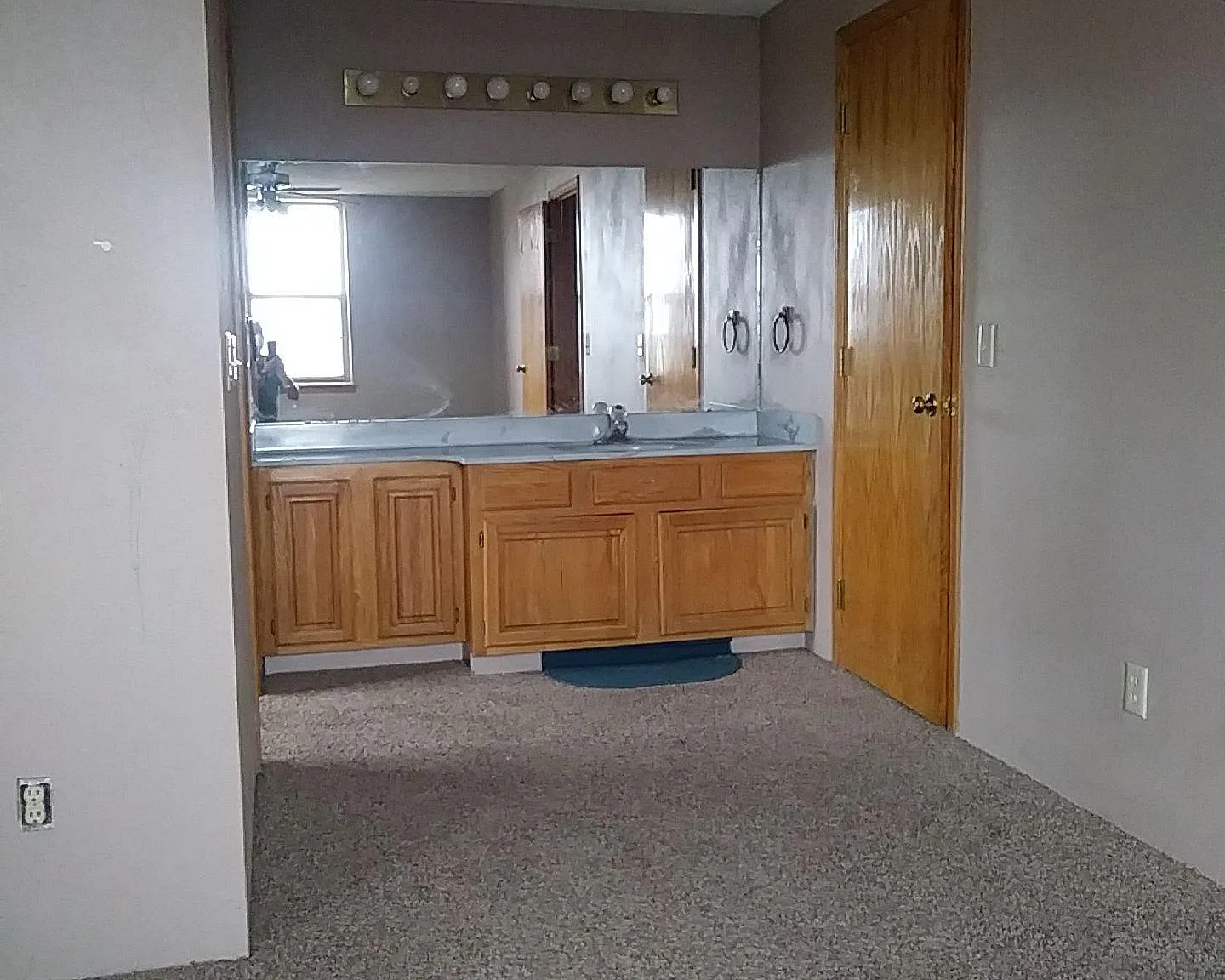 1 bed, 710 sqft, $835 — Photo 4