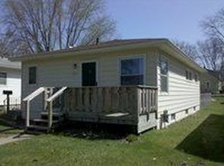 1041 Dundee Ave, Waterloo, IA 50701