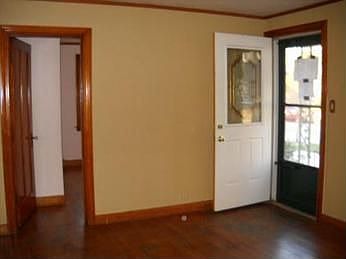 5th image of 10516 S Christiana Ave