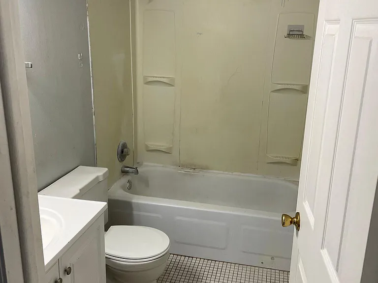 13B Kingery Quarter — Photo 13