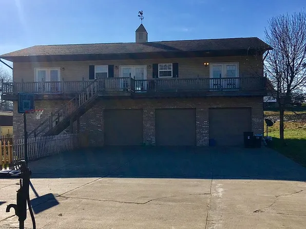 64 Viscose Rd, Parkersburg, WV 26101