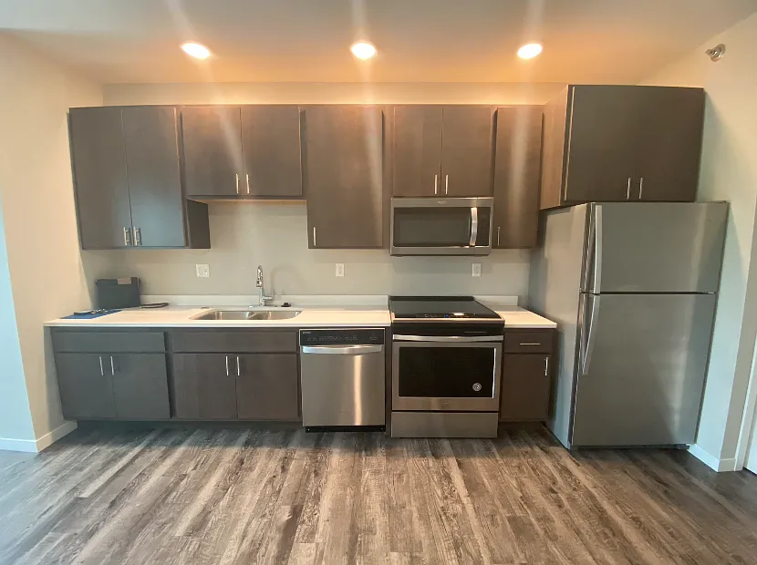 914 15th St. N - 101 — Photo 3
