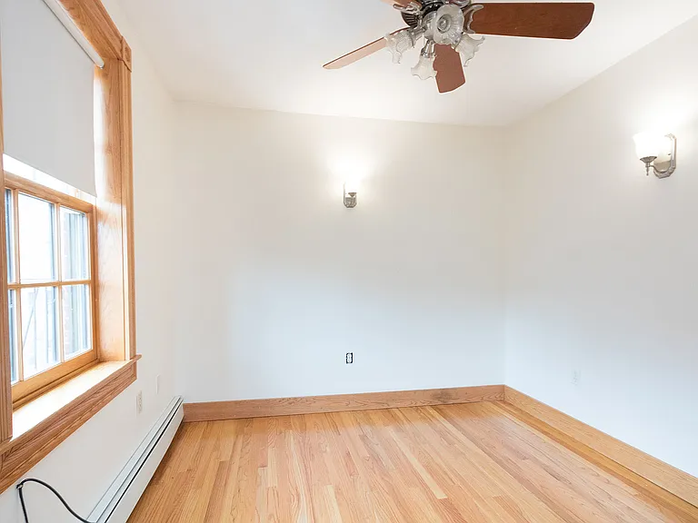 61 Anderson St #3 — Photo 2