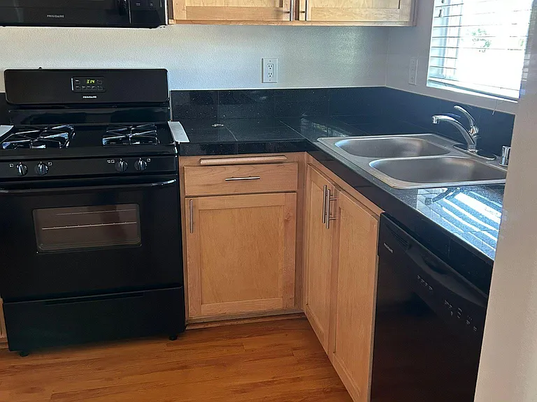 4737 Kester Ave #102 — Photo 6