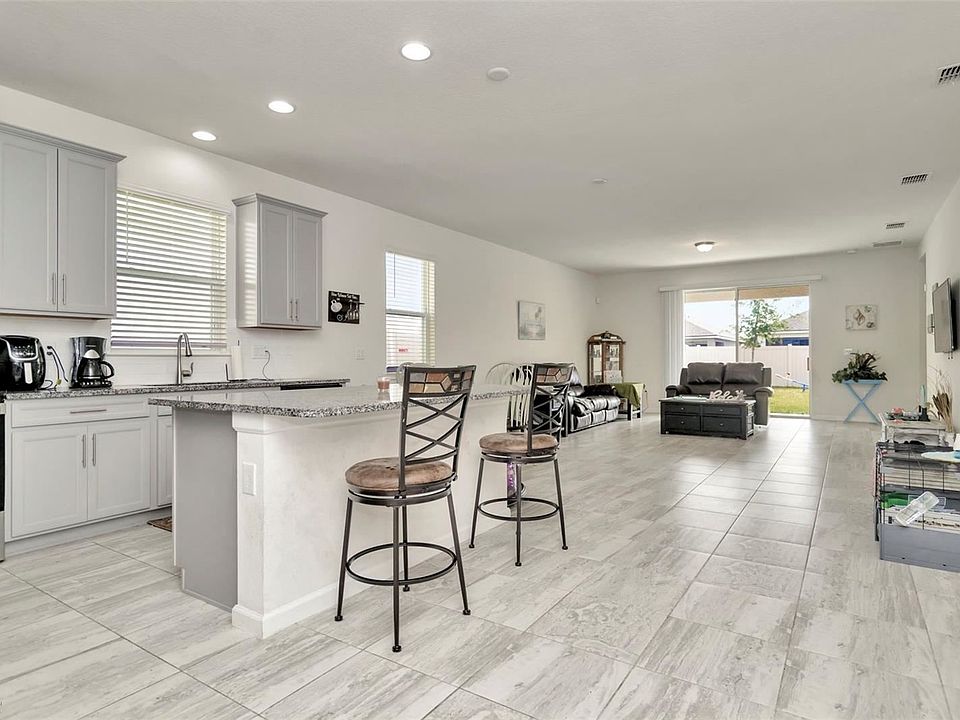 1st image of 11557R Cedar Valley Dr