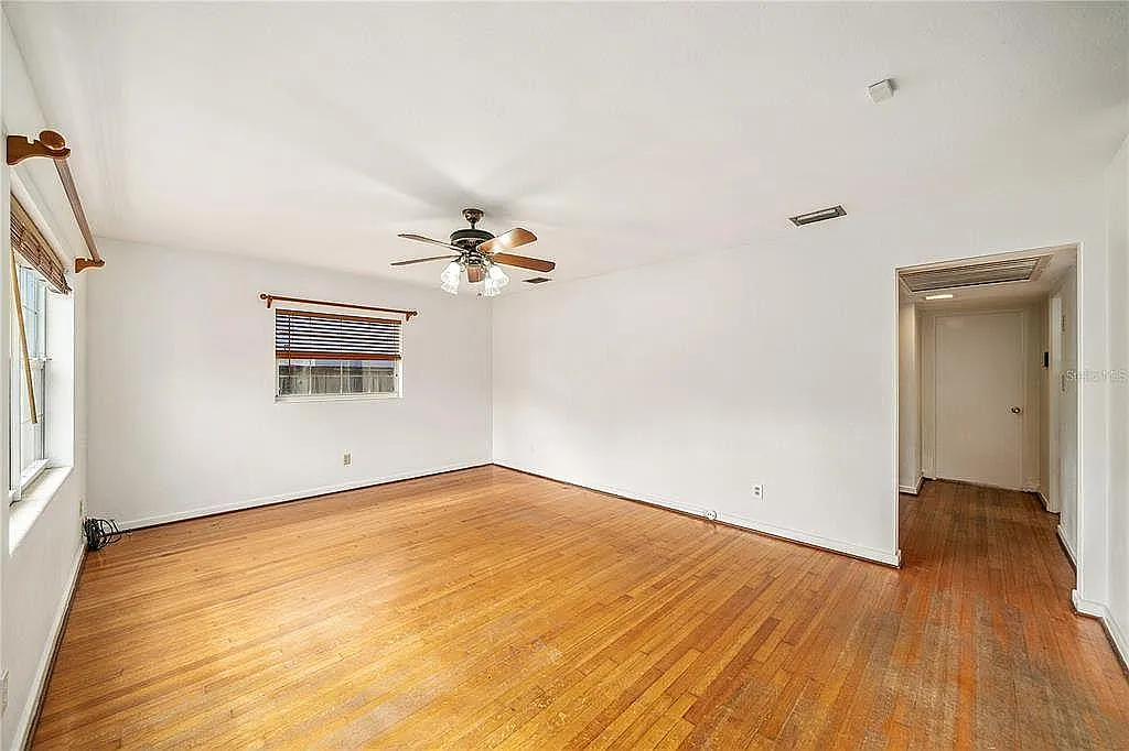3 bed, 1721 sqft, $3,095 — Photo 4