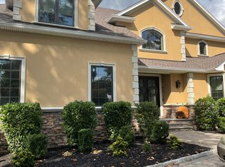 45 Ridge Rd, Roseland, NJ 07068