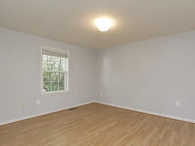 15156 Hughesville Manor Dr — Photo 4