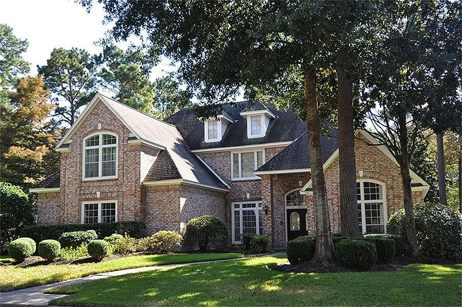 1st image of 2015 Hickory Park Dr