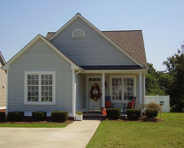 1st image of 389 Davis Farms Dr
