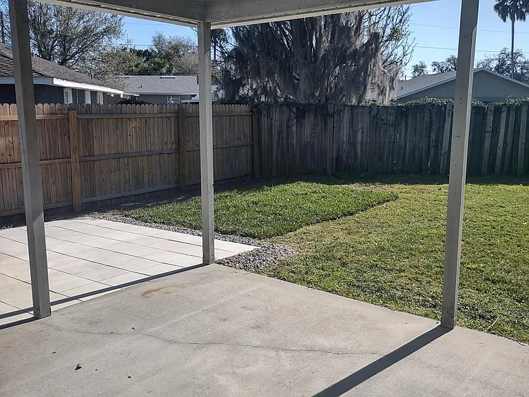 101 Leon Ave — Photo 8