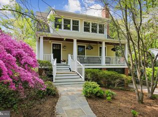11012 Montrose Ave, Garrett Park, MD 20896