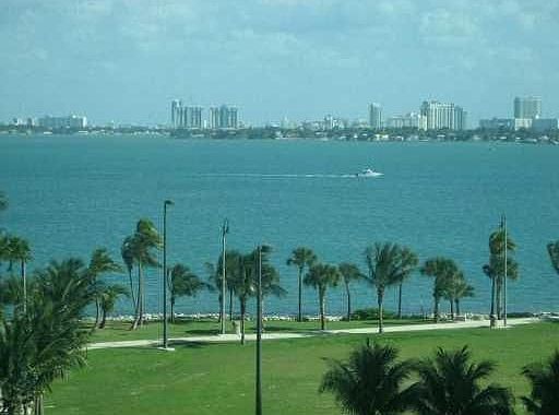 2nd image of 2000 N Bayshore Dr APT 811