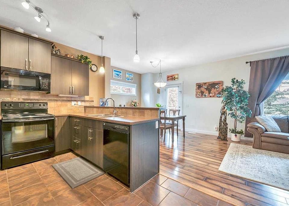 1st image of 331 S Ranch Ridge Mdw