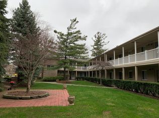 475 S Adams Rd APT 8-1, Birmingham, MI