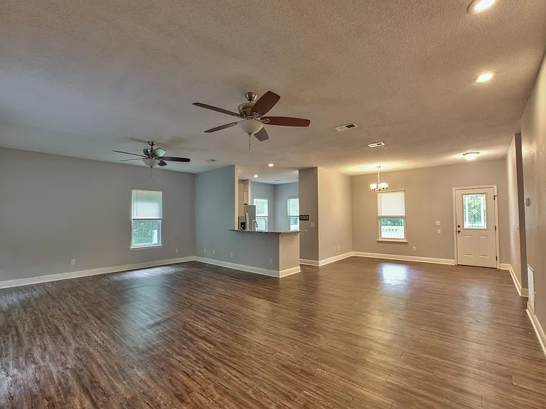 621 Bob Miller Rd — Photo 4
