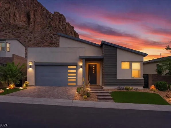 1917 Regal Bluff Dr, Henderson, NV 89052