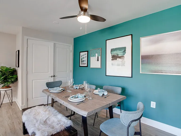 550 S Dupont Pkwy — Photo 10