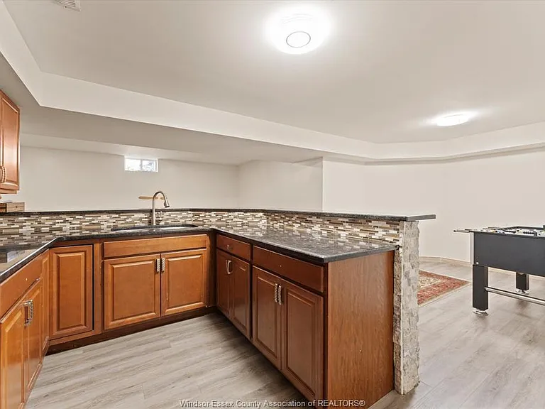 5740 Wayne St — Photo 33