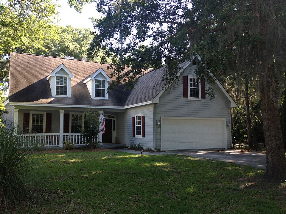 Cute cottage w/ great trees