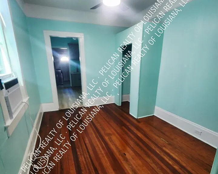 1134-36 Frenchmen St #1134 — Photo 3
