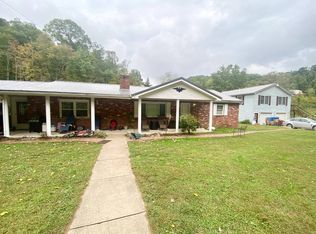 2439 Fishers Branch Rd, Charleston, WV 25312
