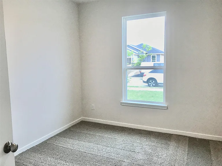 7823 Skylark Heights Ln — Photo 12