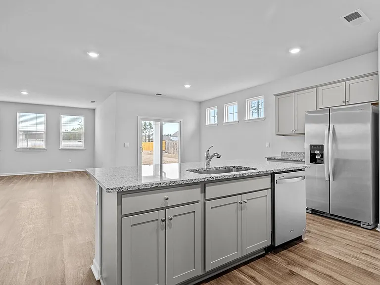201 Jones Ridge Ln — Photo 8