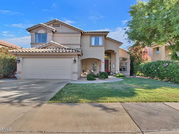 2nd image of 511 W Iris Dr