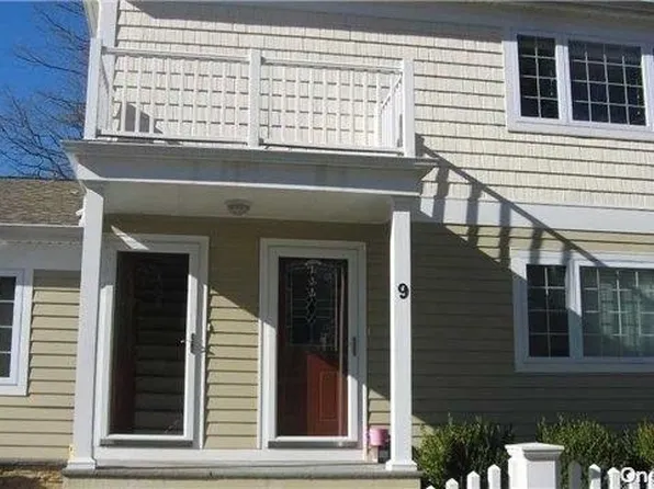 9 Hill Street, Glen Cove, NY 11542
