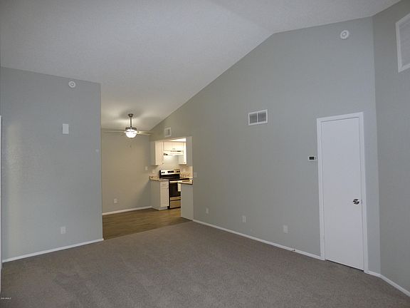 4th image of 5136 E Evergreen St Unit 1003