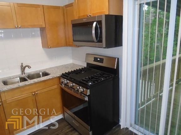 4th image of 2364 Peachwood Cir NE Unit A