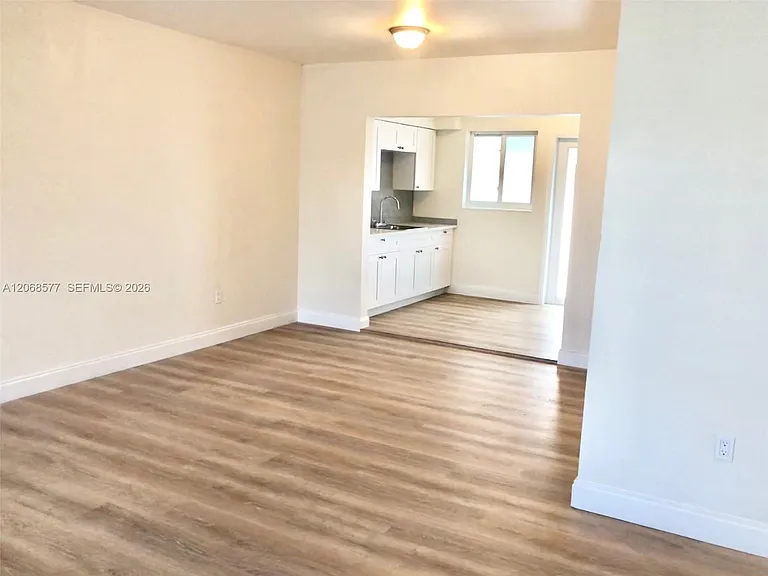 105 S Shore Dr #5 — Photo 5